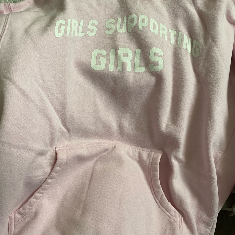 GIRLS SUPPORTING GIRLS ADELAINE MERCH